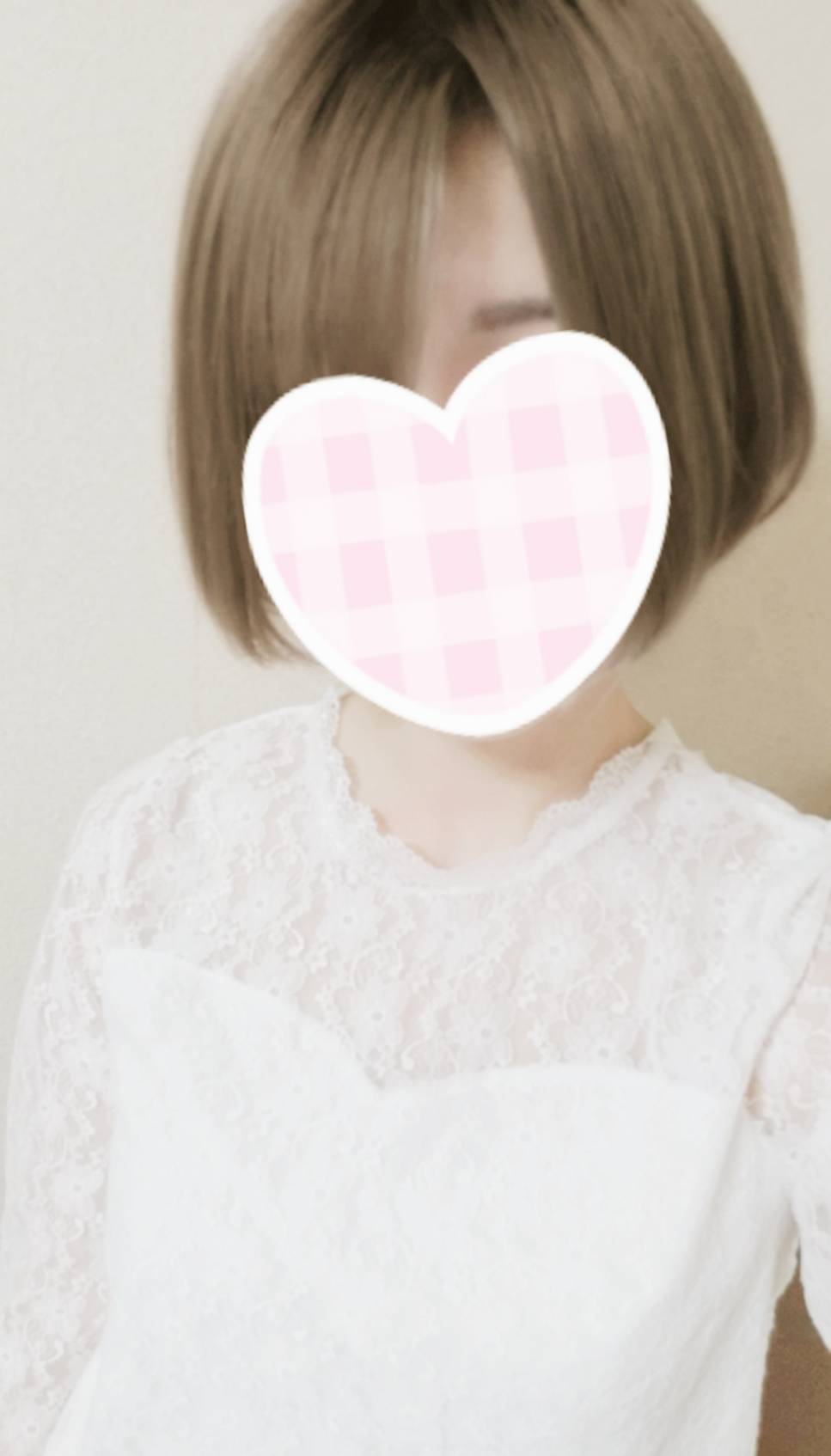 女性スタッフ「シロモ」